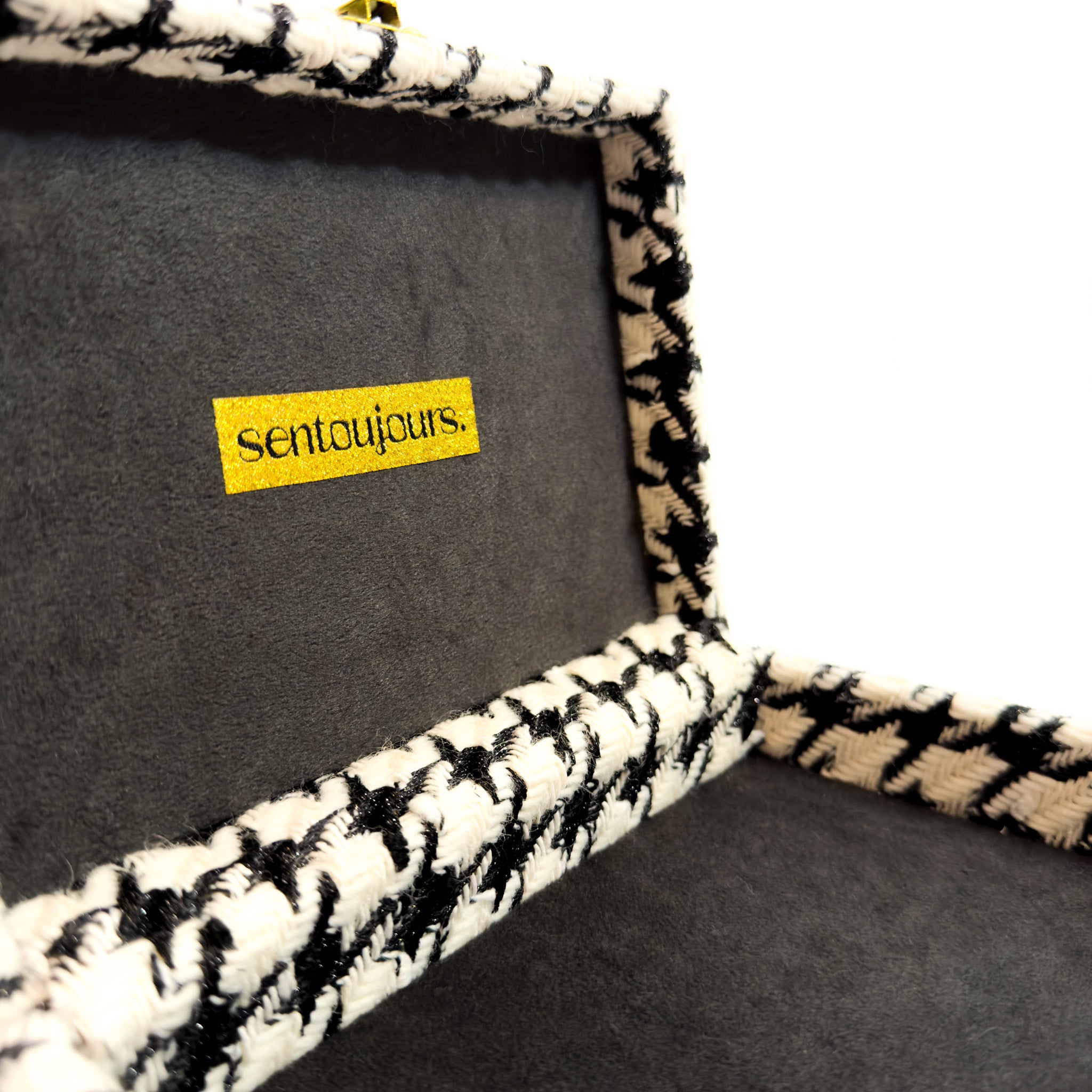 TWEEDY BOX｜ツイード素材のジュエリーボックス｜sentoujours.